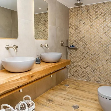 Naxian Icon Luxury 3 Naxos City