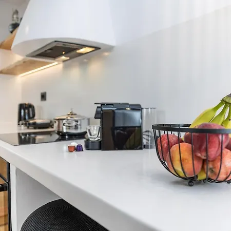 Апартаменты Naxian Icon Luxury 3 *