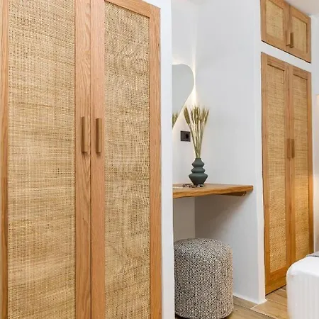 Naxian Icon Luxury 3 * Naxos City