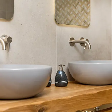 Naxian Icon Luxury 3 *