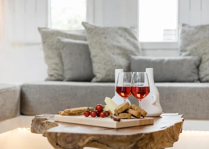 Apartment Naxian Icon Luxury 3